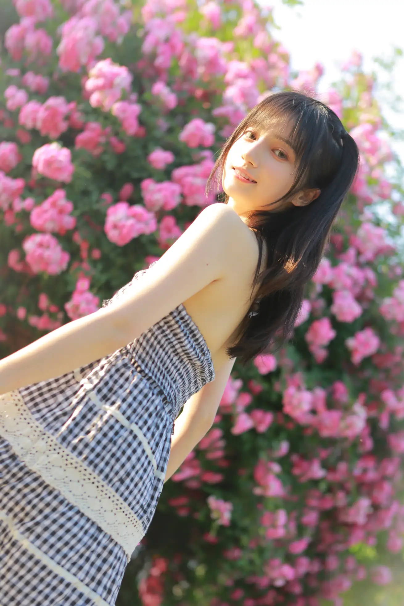 [YITUYU] 2022.05.18 Vol.0917 – Rose blooms late It's half a month, right?#[28P]-5