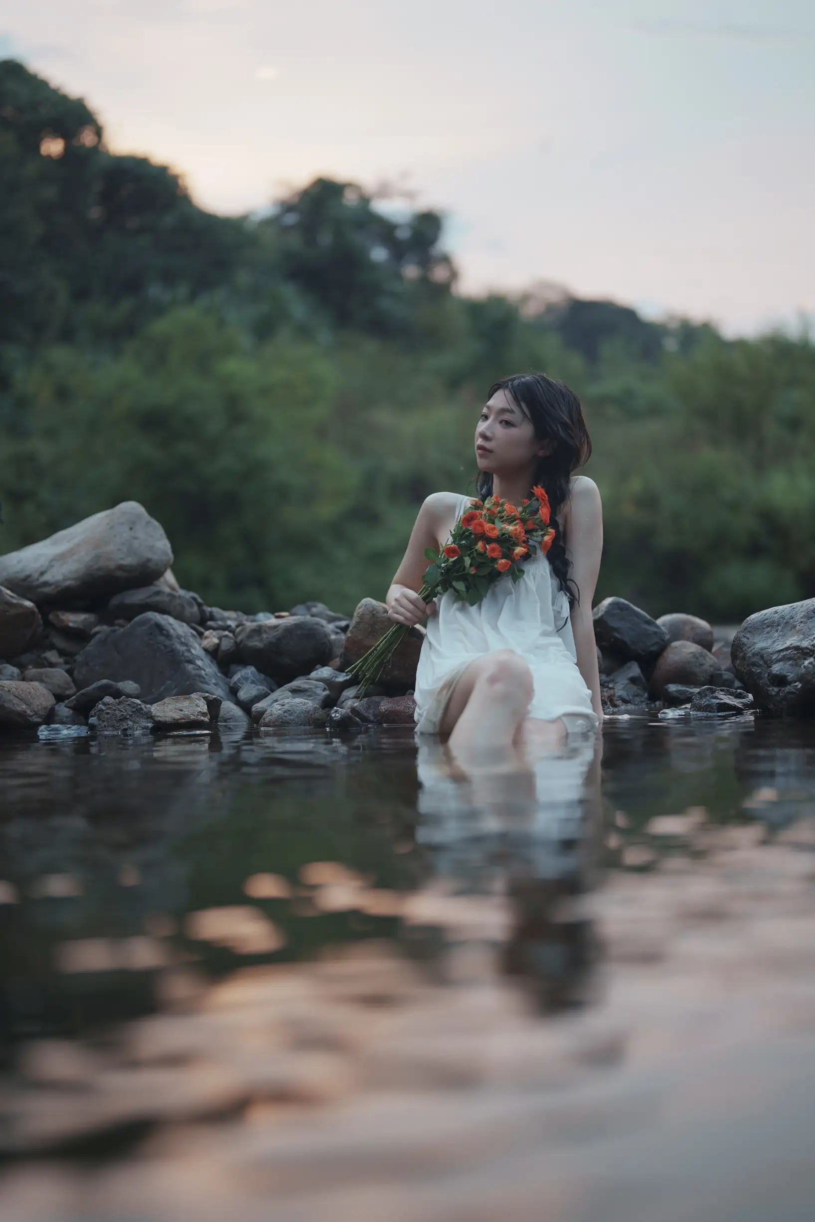 [YITUYU] 2022.09.12 Vol.1936 – Sweet and lusty, it’s hard not to love it. Mountain streams, refreshing all summer Qiqi#[57P]-2