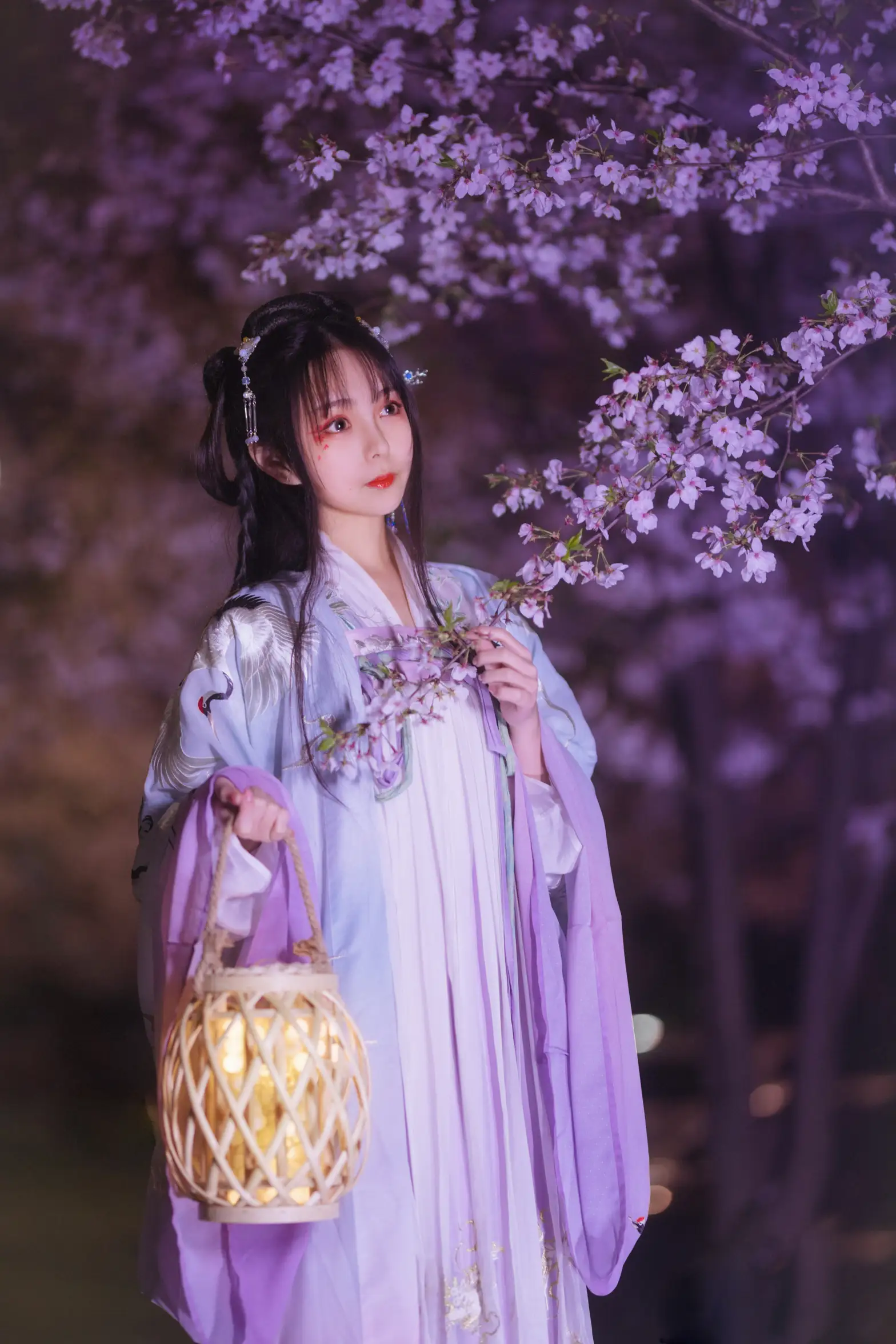 [YITUYU] 2022.08.10 Vol.1673 – Night Sakura Ink and red dust#[20P]-2
