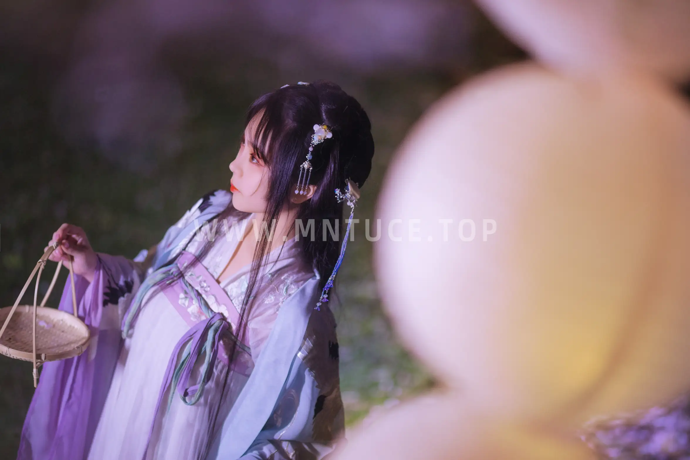 [YITUYU] 2022.08.10 Vol.1673 – Night Sakura Ink and red dust#[20P]-8