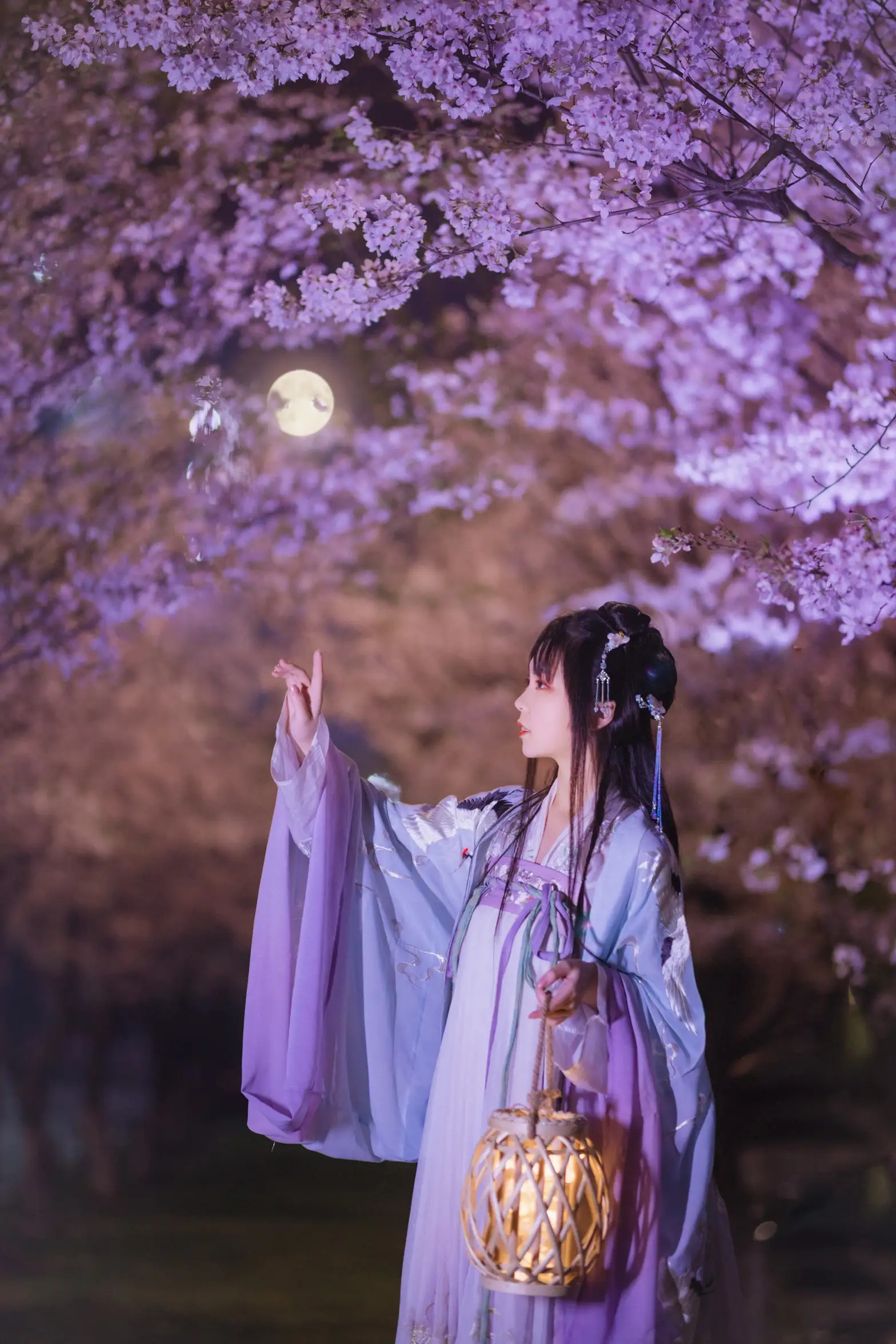 [YITUYU] 2022.08.10 Vol.1673 – Night Sakura Ink and red dust#[20P]-9