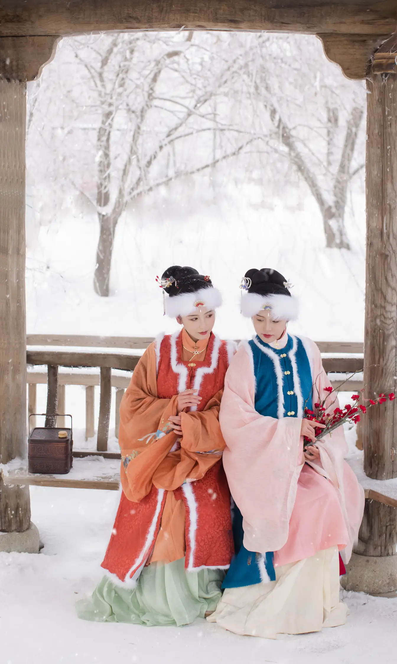 [YITUYU] 2022.08.10 Vol.1672 – Walking in the snow to find plum blossoms Yan Huan does not drink#[26P]-1