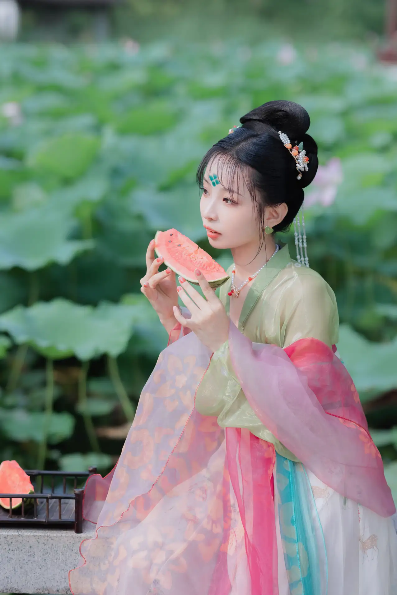 [YITUYU] 2022.11.19 Vol.2479 – Yurun Courtyard That year Jiang dipped into the moon#[33P]-2