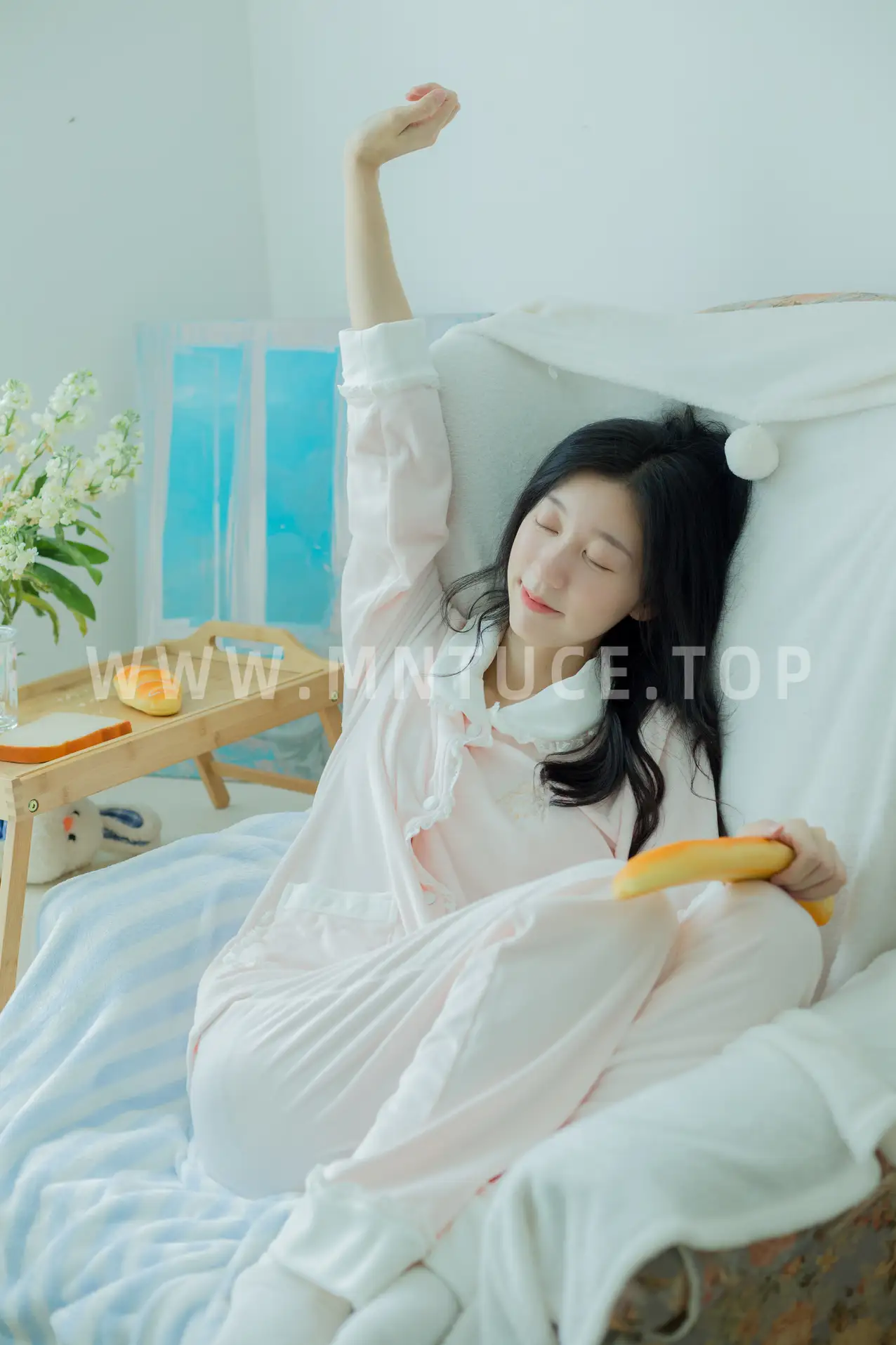 [YITUYU] 2022.11.11 Vol.2411 – Cooling Diary Cat Feeding Girl Cat Girl-#[30P]-8