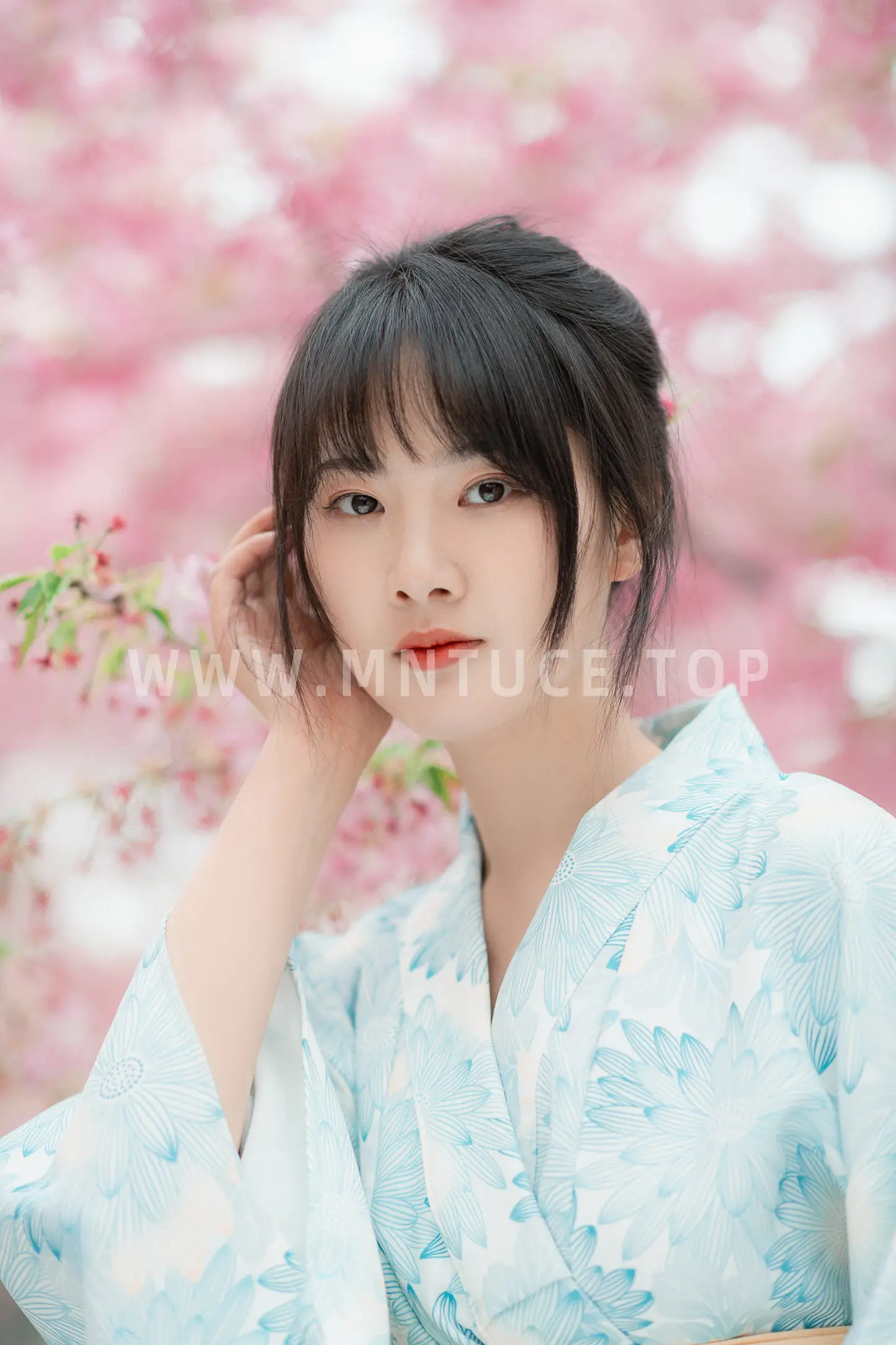 [YITUYU] 2022.11.19 Vol.2478 – Under the Sakura Tree Meimei who loves taking photos#[23P]-4