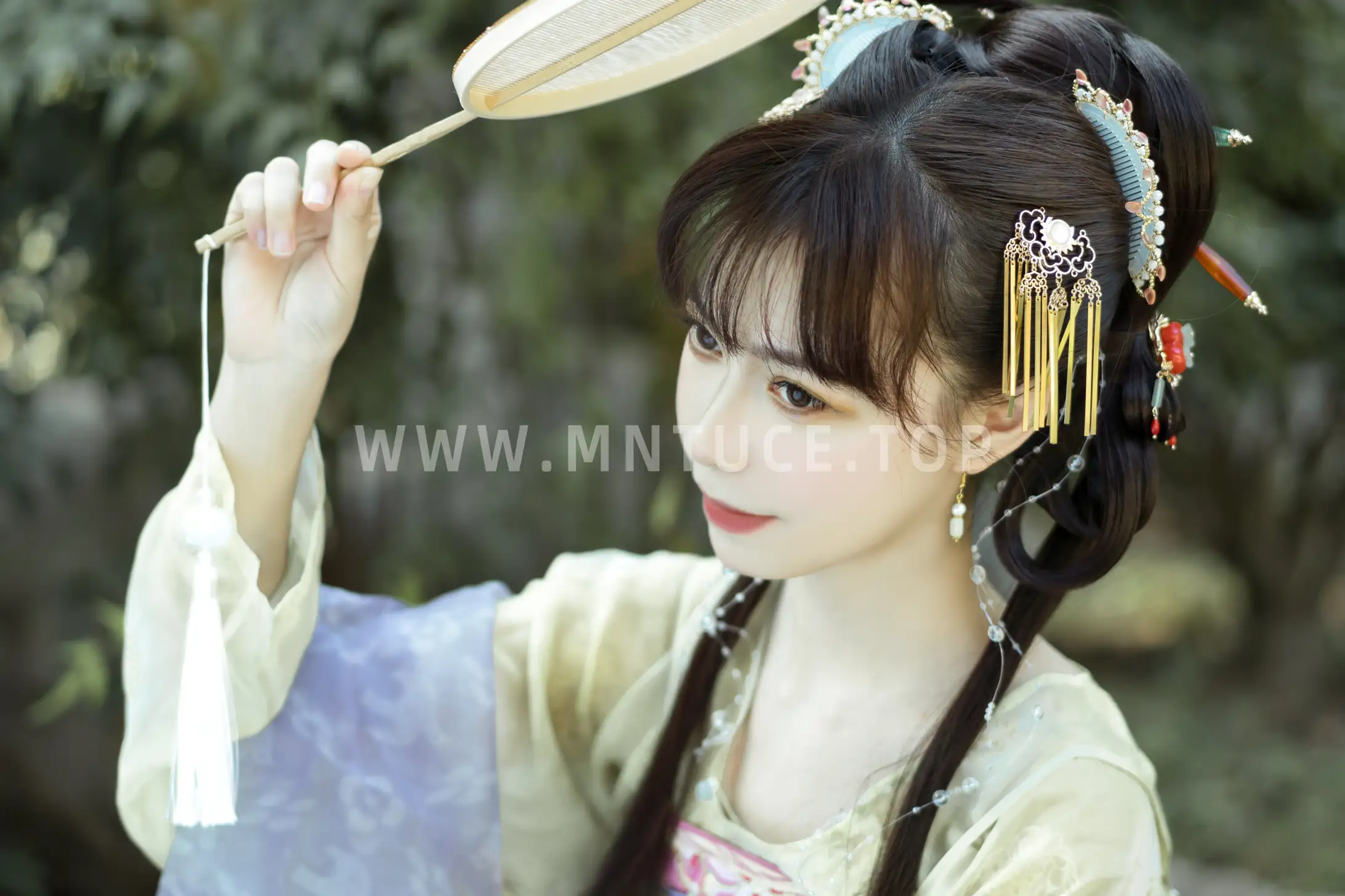 [YITUYU] 2022.11.18 Vol.2465 – Hometown Xiaozha Variety of small shadows#[28P]-4