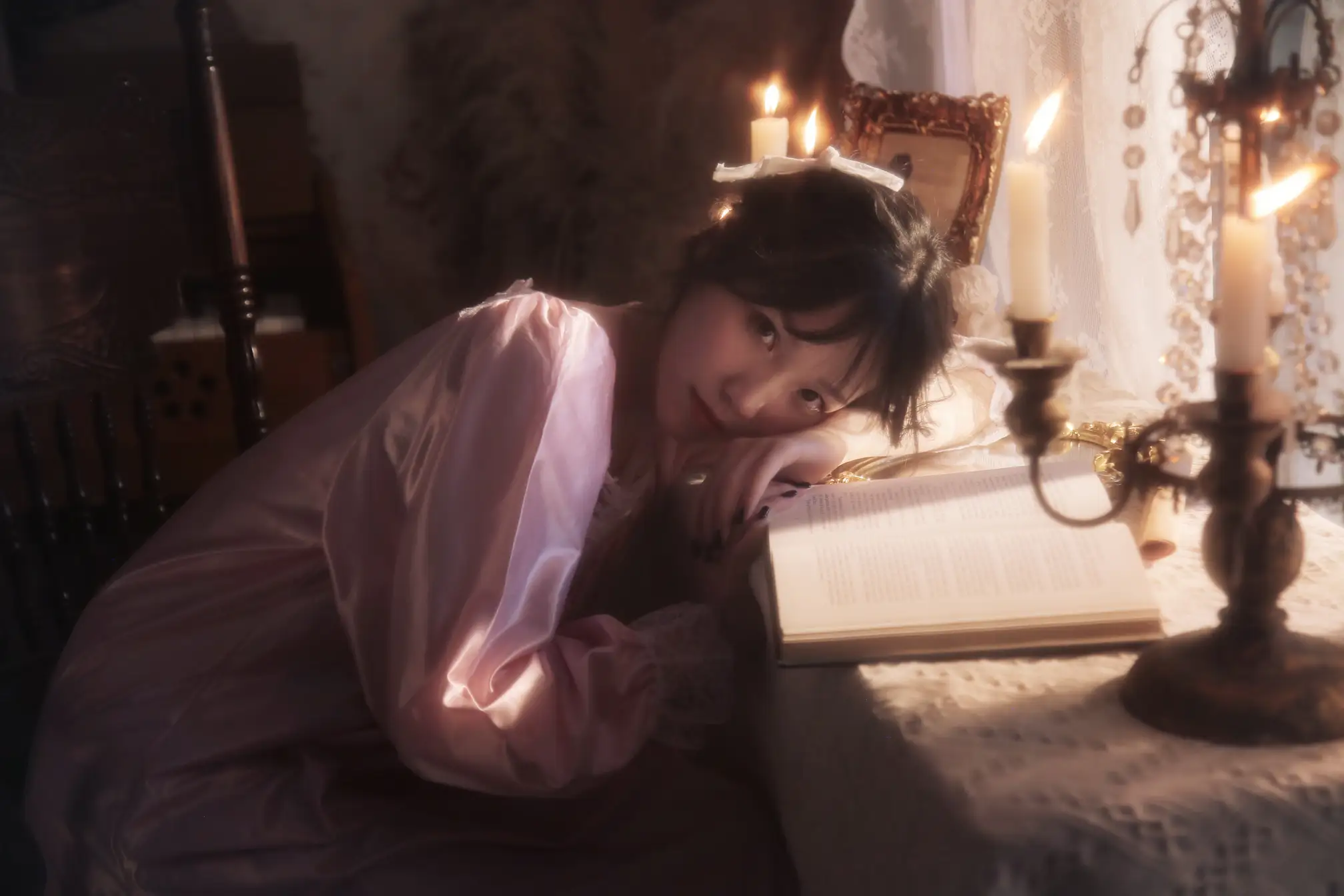 [YITUYU] 2022.11.17 Vol.2464 – Oil painting style girl echo#[22P]-1