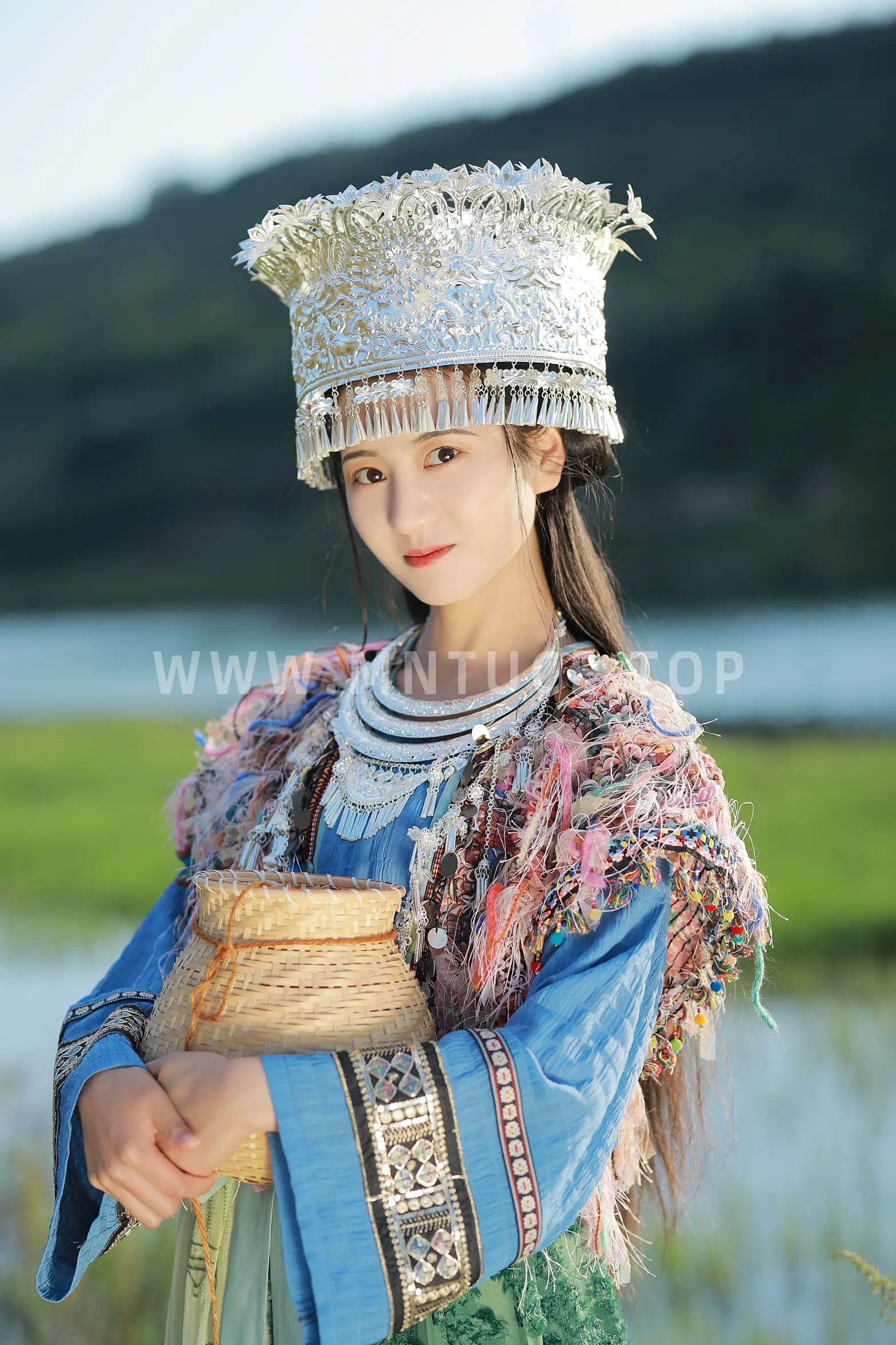 [YITUYU] 2022.11.11 Vol.2416 – Yingying Qiushui Yujin#[25P]-4