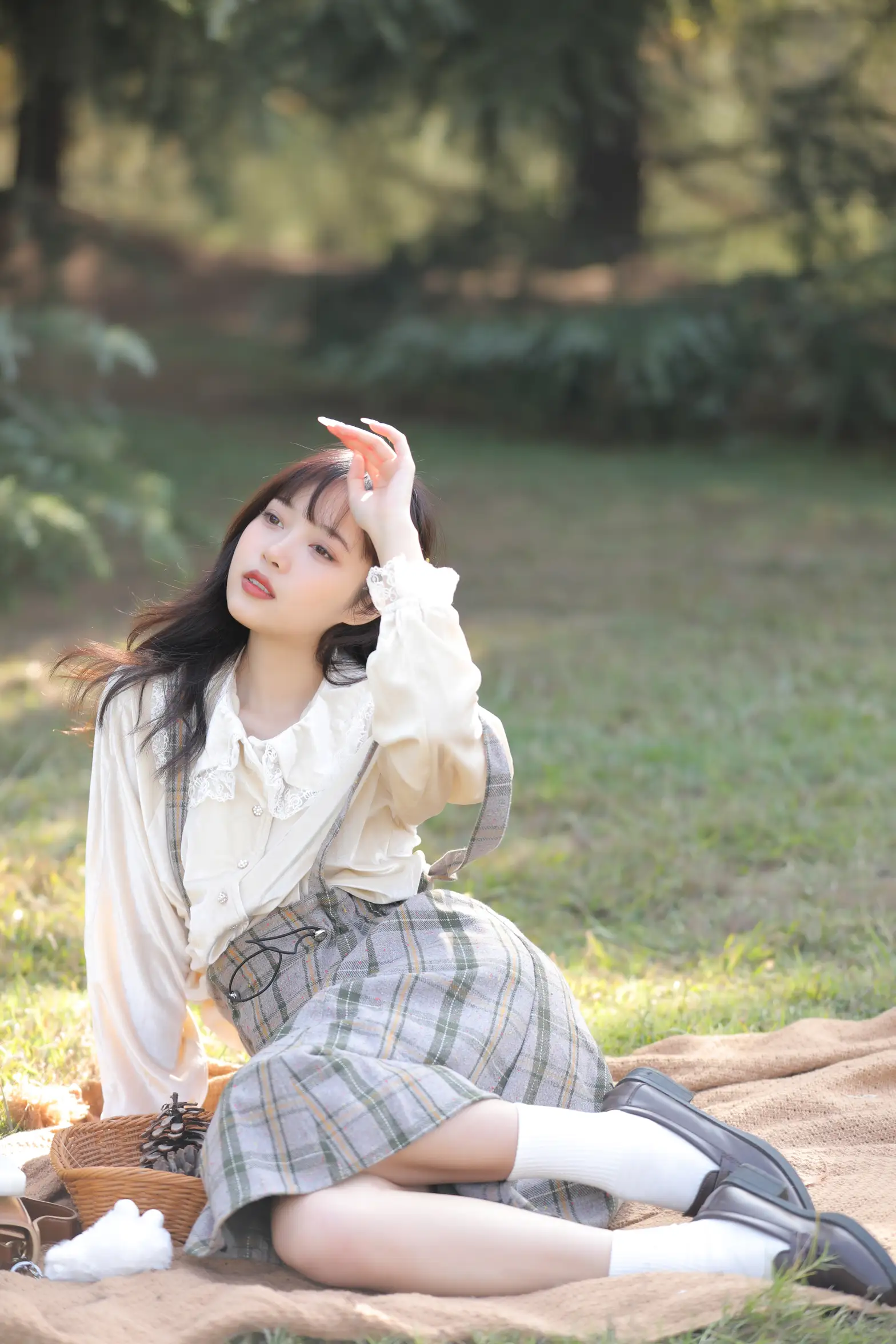 [YITUYU] 2022.11.17 Vol.2462 – Qiu Xin Xiaoweiren'er#[35P]-1