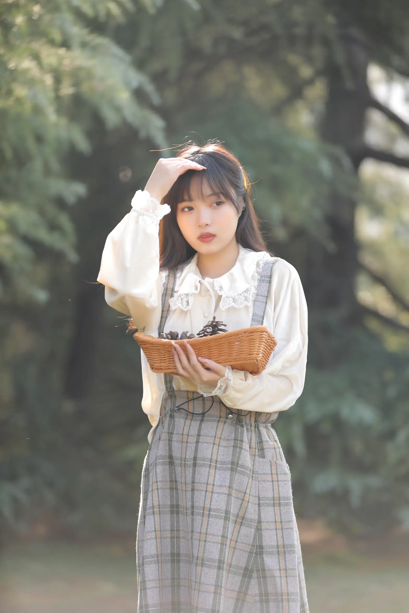 [YITUYU] 2022.11.17 Vol.2462 – Qiu Xin Xiaoweiren'er#[35P]-1