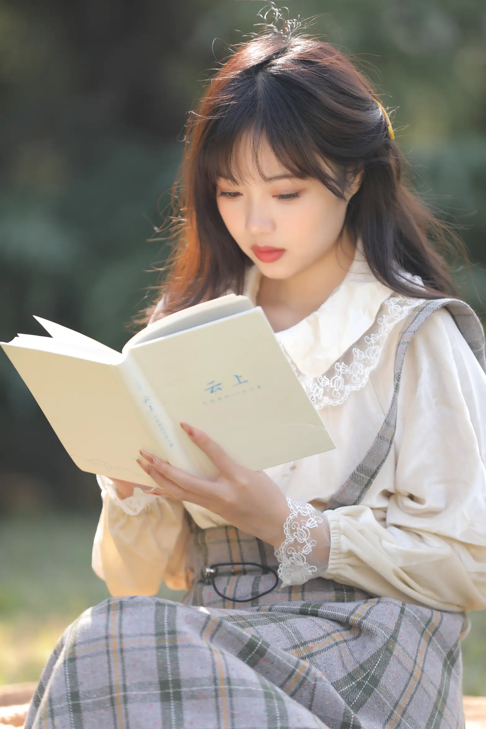 [YITUYU] 2022.11.17 Vol.2462 – Qiu Xin Xiaoweiren'er#[35P]-1
