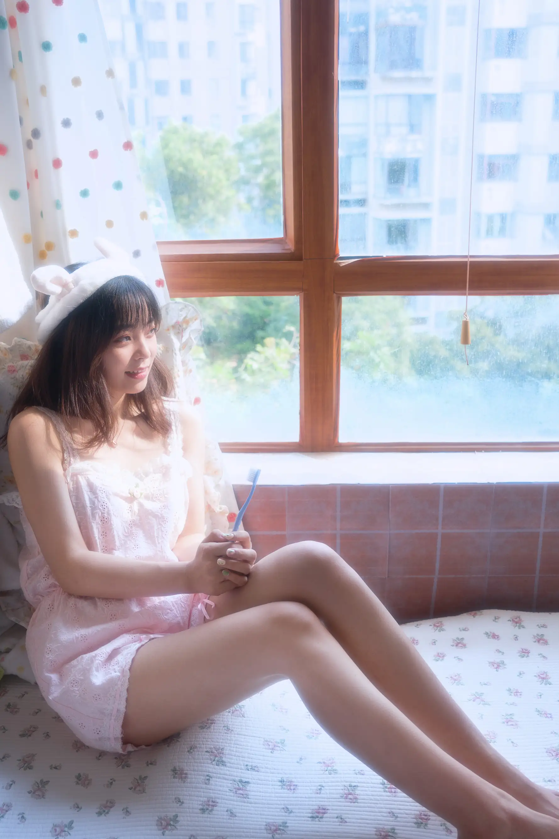 [YITUYU] 2022.11.14 Vol.2435 – The Flower of the End of the Season Sylvia595#[22P]-1